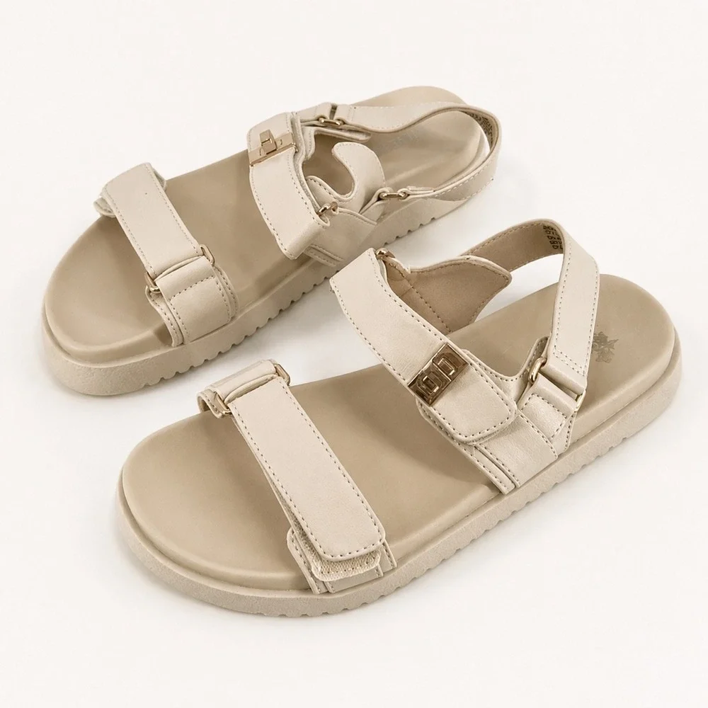 NWOT Steve Madden Mona Platform‎ Sandals Girls Size 2M Bone Strappy Slingback
